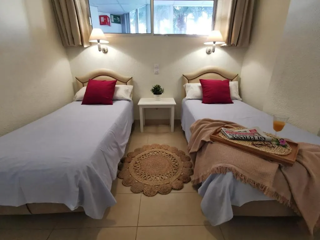 Cherry Top Cake Apartment Playa del Inglés 0*,
